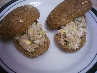 סלט טונה פשוט