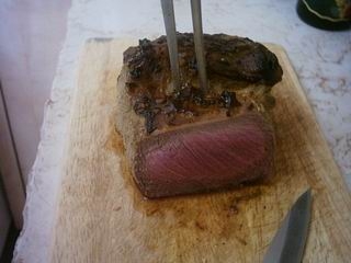 סינטה בקר בציפוי סילאן, חרדל ויין לבן