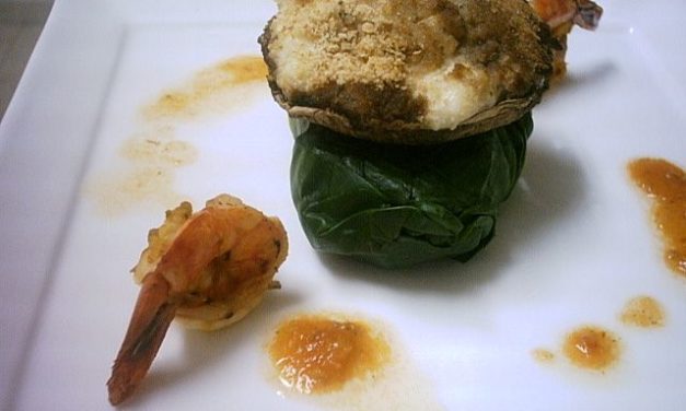 פטרייה ממולאה על עלה מנגולד ממולא בריזוטו שרימפס