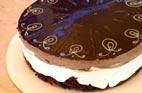 "עוגת מוצארט" עוגת מוס מרנג הסימפוניה האולטימטיבית של הנס ברטלה