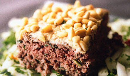 פשטידת בשר לפסח עם חציל קלוי עגבניות ומצות – מדהים