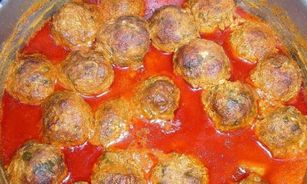 קציצות בקר סיציאלניות ברוטב עגבניות