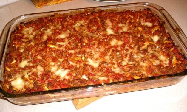 לזניה תרד וצנוברים ברוטב בשמל