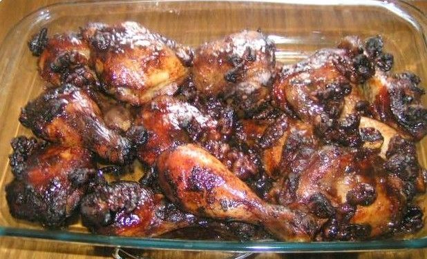 עוף (שוקיים) בחמאת בוטנים ואגוזי מלך