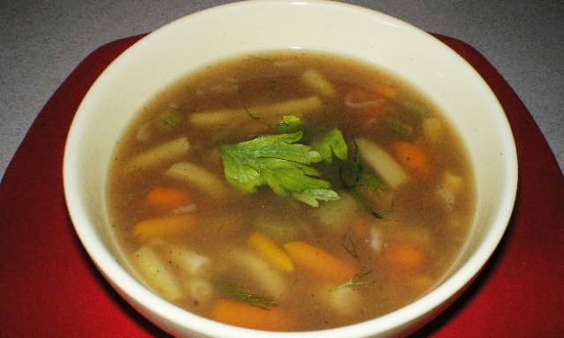 מרק ירקות עדין