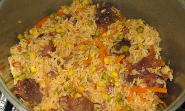 תבשיל בשר ואורז עם הפתעות בסיר אחד
