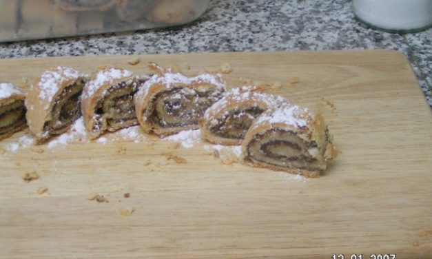 רולדות תמרים ואגוזים