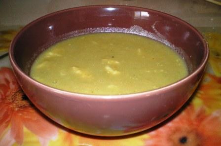 מרק אפונה עם בצקניות