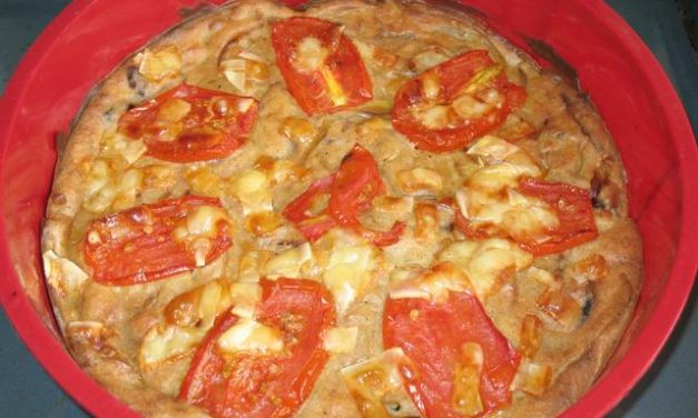 פשטידת בצל ועגבניה קלויה