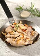 סלט חזה הודו עם אגוזי קשיו