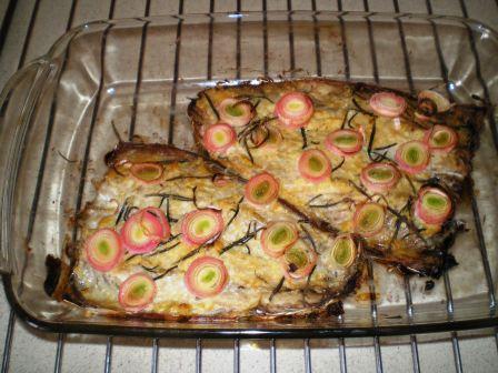 דג מקרל אפוי