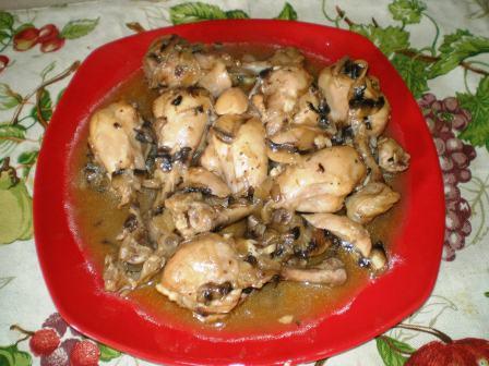 שוקי עוף עם פטריות ברוטב שום-דבש