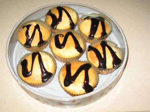 מאפינס עם פירות יער ושוקולד