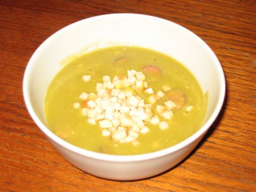 מרק אפונה עם קבנוס