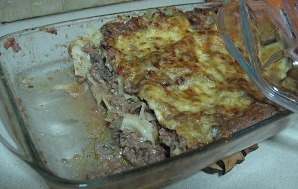 לזניה בשרית עם שמנת