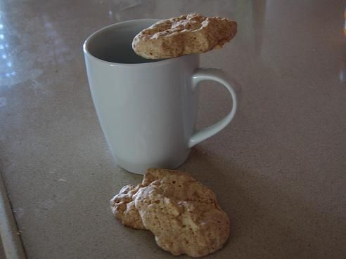 עוגיות קוקוס,שקדים ושוקולד