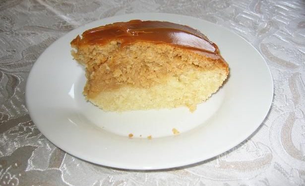 עוגת שיש קוקוס בנגיעות ריבת חלב