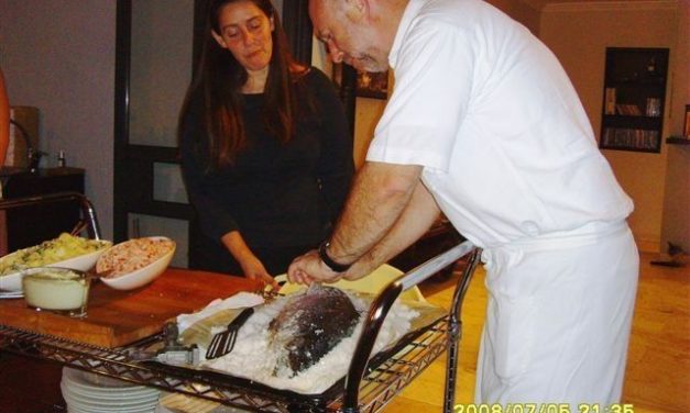 דג אפוי בקבר (בסרקופג) מלח מעדן קל להכנה