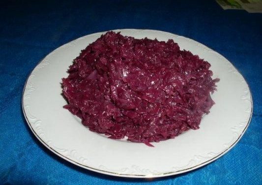 כרוב אדום עם ערמונים