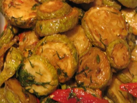 קישואים מאודים בשום ושמיר