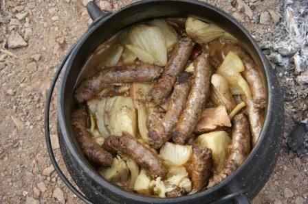 שוקרוט תבשיל נקניקיות מרגז וכרוב בבירה