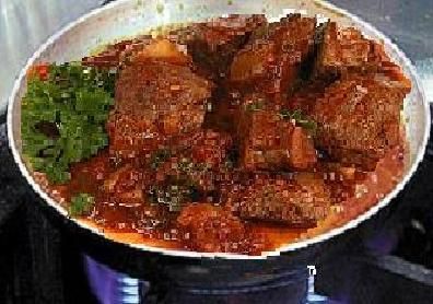 אינגרי – תבשיל חצילים עירקי עם קוביות בשר