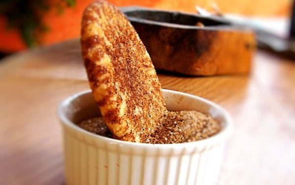 עוגיות קינמןן נימוחות מצופות סוכר