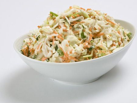 סלט כרוב וגזר (קולסאו)