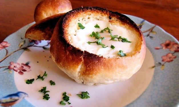 ביצה אפויה בלחמנית ביס – מרתק