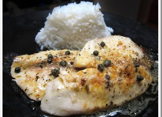 פילה דג אמנון אפוי בתנור ברוטב לימון וצלפים